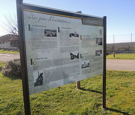 Le grand panneau d'information, côté histoire du territoire