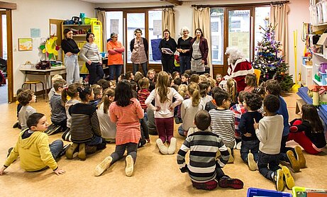 L'école accueille le Père Noël