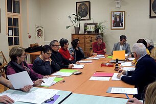 Le Maire et une partie du Conseil Municipal