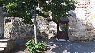 Le défibrillateur installé sur la place H. Taillardat