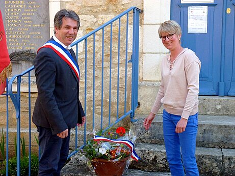 Dépôt de gerbe à Sarrazac