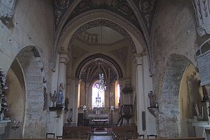 Intérieur de l'église de Sarrazac